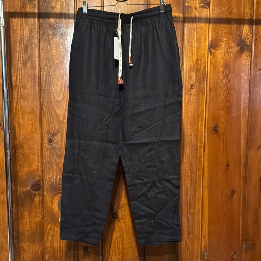 Black Elastic Waist Joggers with Relaxed Fit, japanese fit, more like an XL